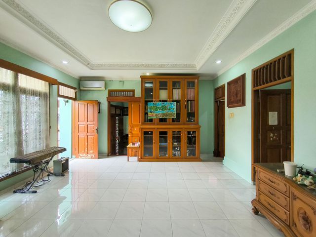 place photo 75