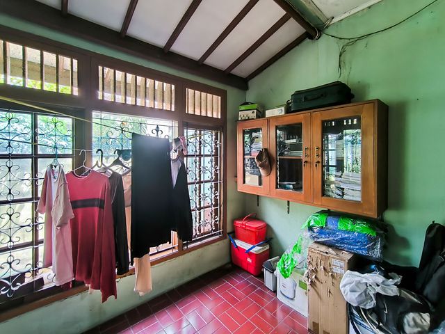 place photo 70