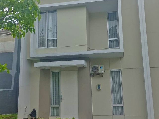 Disewakan Rumah 2 lantai di Boston Village Gading Serpong