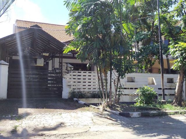 Dijual rumah selangkah ke Diponegoro Surabaya*