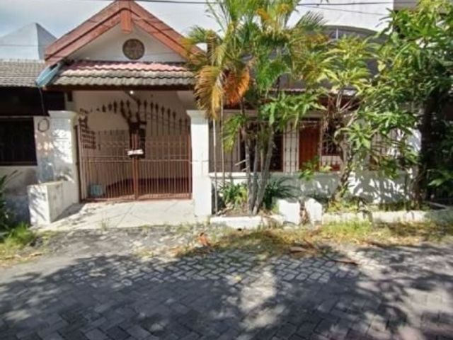Rumah Sutorejo Tengah Row jalan lebar
