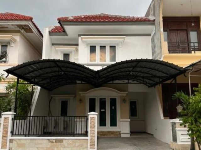 Disewakan Rumah Bangunan 2 Lantai Lokasi Di Permata Mutiara, Pakuwon City