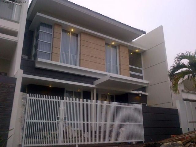 Rumah Sutorejo Utara, STRATEGIS, Carport 2, Row 2.5 mobil