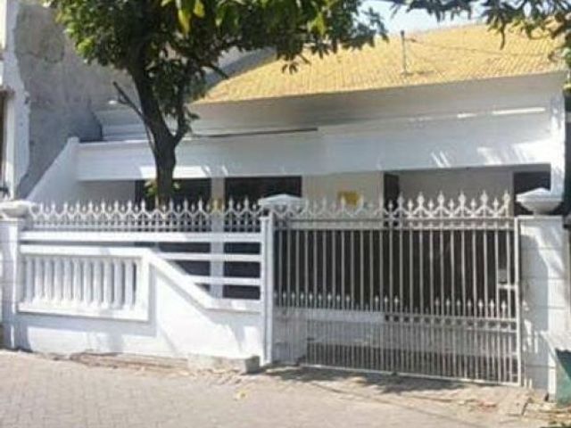 Rumah Bluru Permai Sidoarjo Terawat dan Siap Huni