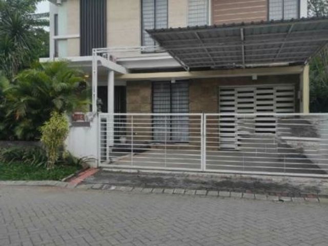 Rumah Minimalis Siap huni di pantai mentari Hadap Selatan