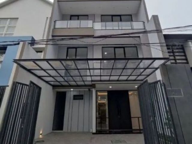 Rumah Sutorejo Prima Utara