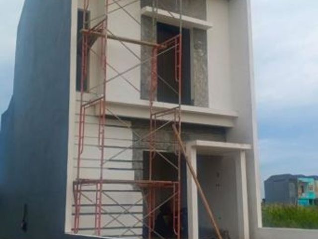 Rumah GRAND ALANA Listrik 2200, Strategis