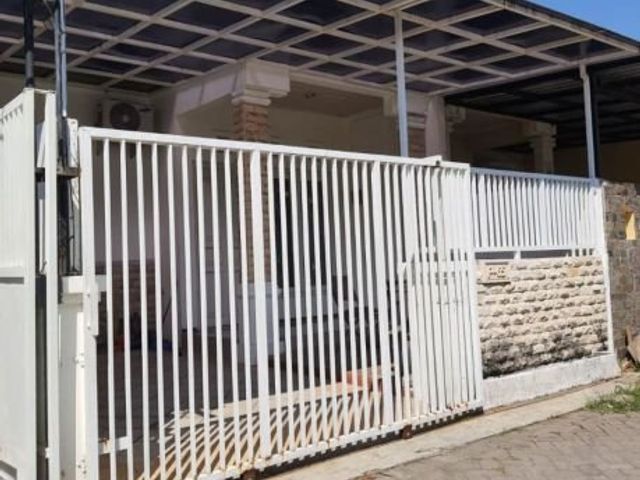 Rumah Tropodo Sidoarjo baru renov siap huni Hadap Utara ahrbo