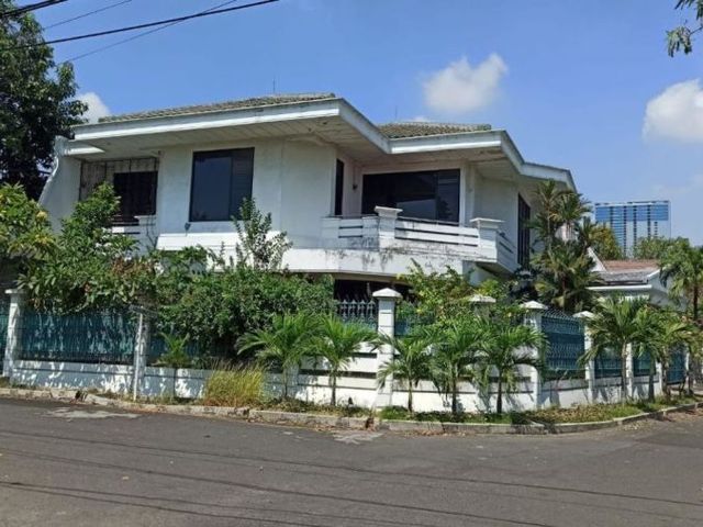 Rumah Dharmahusada Indah Utara, Strategis, Murah