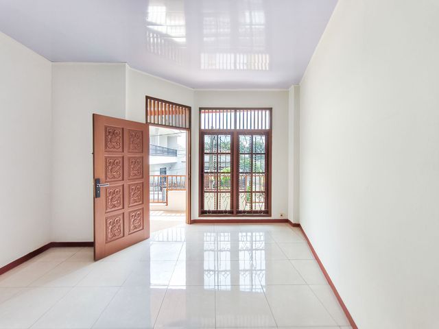 place photo 55