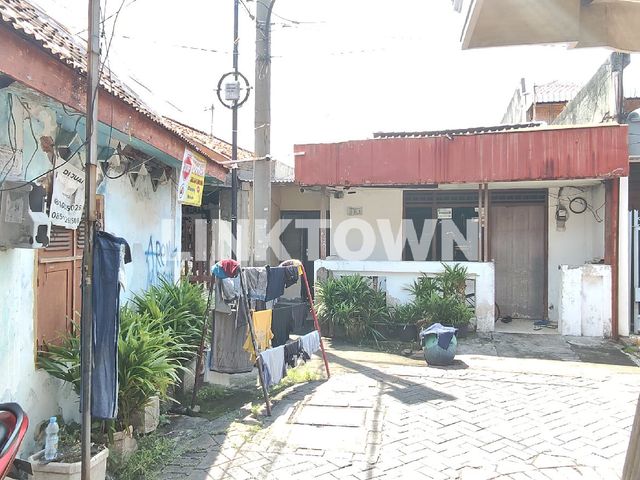 Dijual Cepat Rumah Tengah Kota Surabaya Pusat