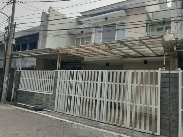 Rumah Mojoklangru Hadap Timur STRATEGIS MINIMALIS
