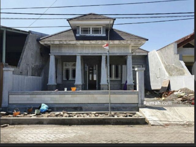 Rumah new di kendangsari Surabaya