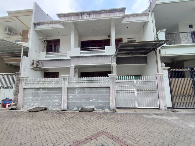Rumah 2 Lantai Ploso Timur Surabaya