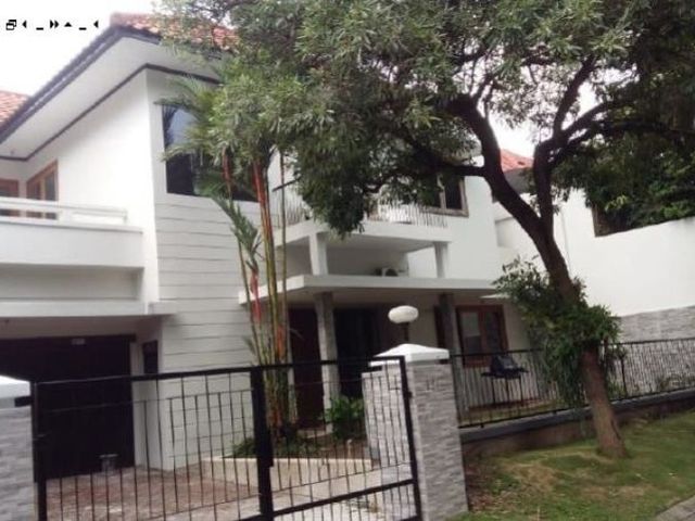 xyauy.Rumah Graha Family Blok B, hadap timur