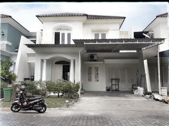 Rumah elegan di wisata bukit mas sby