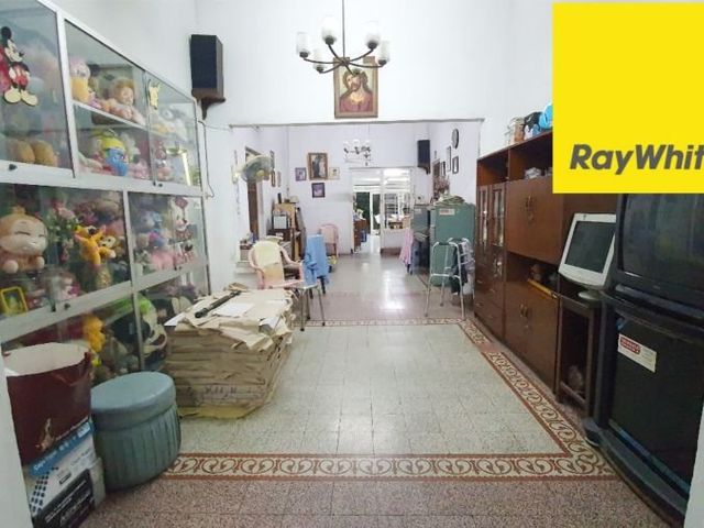 Dijual Rumah di Jalan Trunojoyo, Surabaya