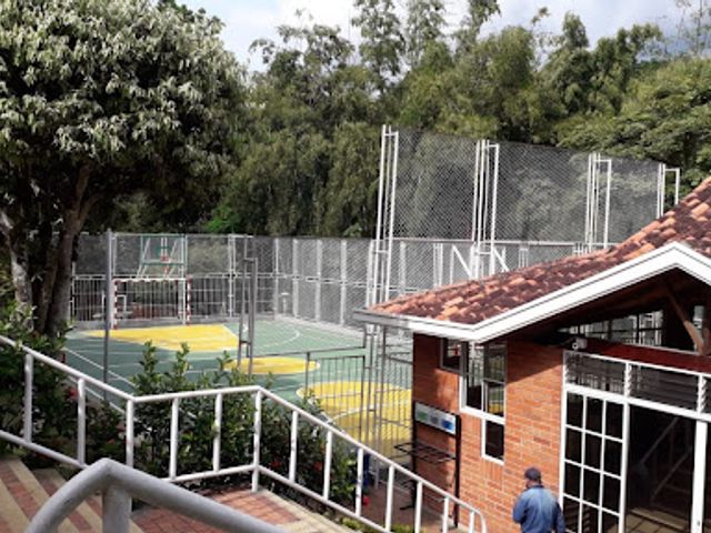 place photo 15