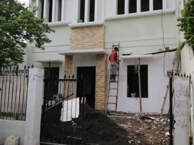 Rumah new istimewa di pradah permai Surabaya