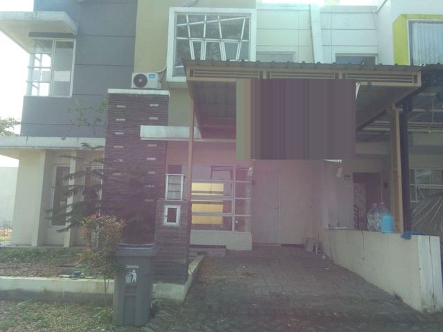 Rumah dijual La Diva Gresik