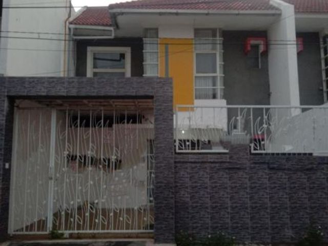 RUMAH 2 LANTAI LEBAK INDAH TOWN ONE GATE SYSTEM