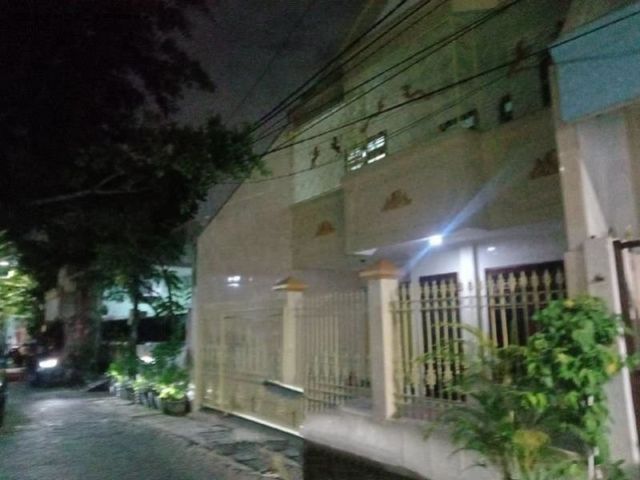 RUMAH 2,5 LANTAI LEBAK REJO KENJERAN, Strategis