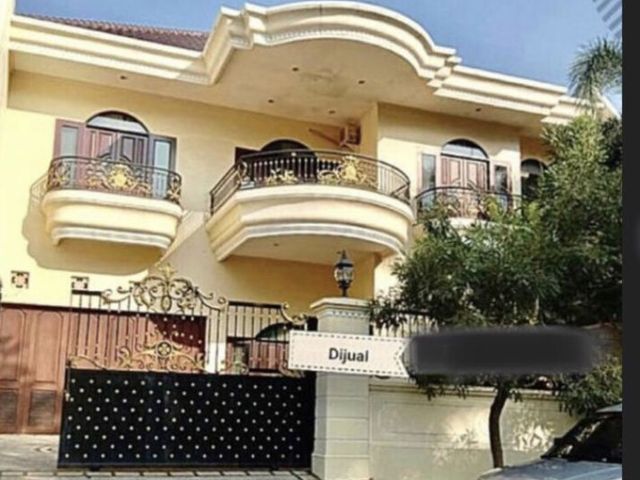 Hunian super spesial mewah di villa royal Pakuwon City