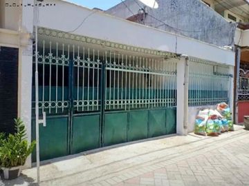 Rumah di Sidoyoso Hadap Barat