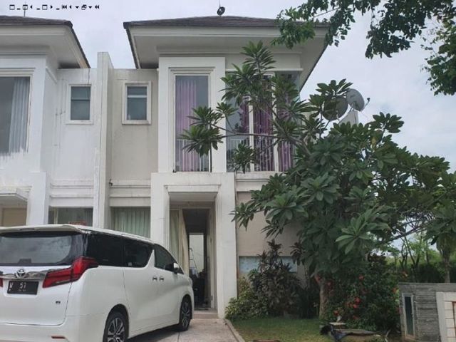 Rumah Long Beach MINIMALIS SIAP HUNI