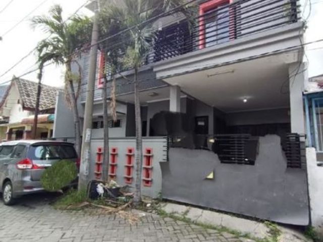 Rumah di Ploso Timur