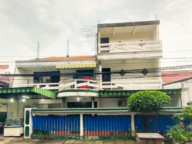 Rumah Siap Huni Sangat Luas di Rungkut Asri Surabaya
