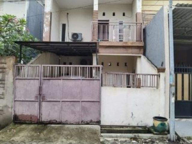 RUMAH JALAN LIBRA Butuh renovasi