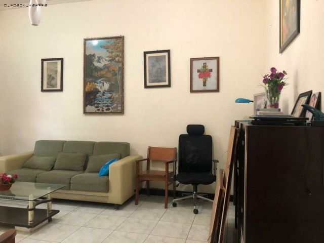 Rumah KUPANG INDAH Hadap Utara