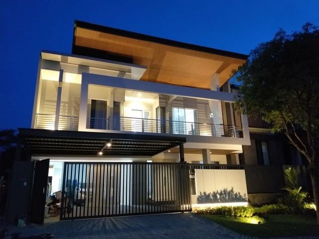 Jual rumah modern 2 Lantai citraland surabaya