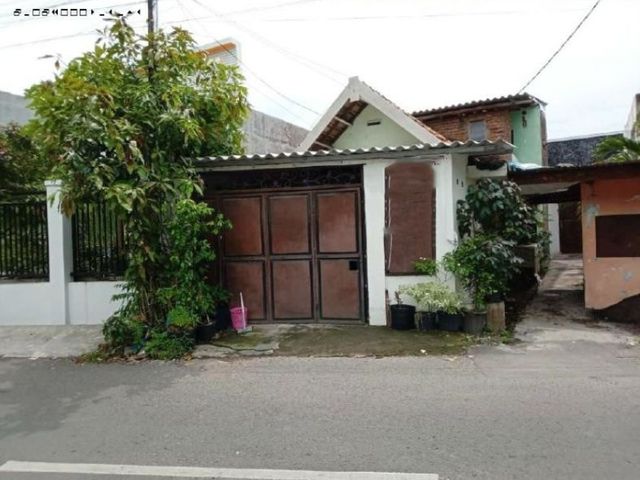 Rumah RAYA KALIWARON Row jalan 10 meter
