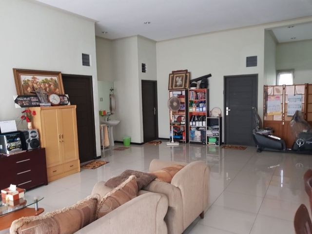 Dijual Rumah Kendangsari surabaya terawat siap huni