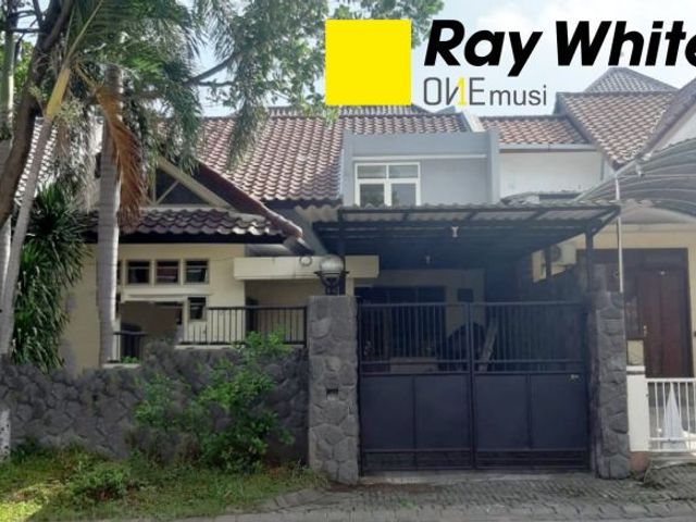 Rumah Taman Internasional 2 H7-15, Surabaya