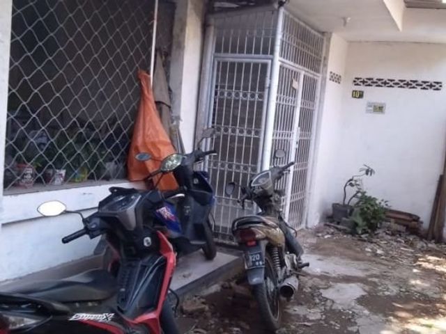 Dijual rumah jln kalianyar surabaya