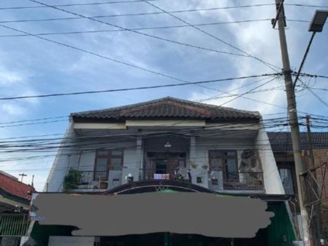 Rumah Pakis tirtosari Nol jalan raya