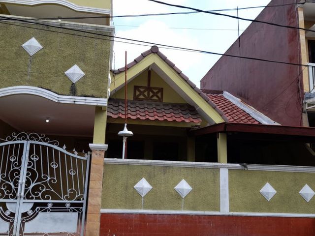 Rumah Full Furnish Disewakan Babatan Pratama Surabaya KT