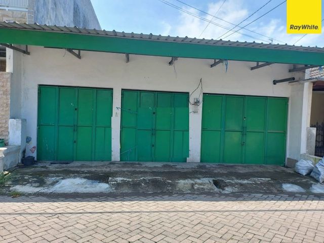 Dijual & Disewakan Rumah Hunian Nyaman Aman Lokasi Griya Kebraon Barat