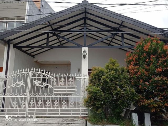 Rumah di Sutorejo Tengah Hadap timur