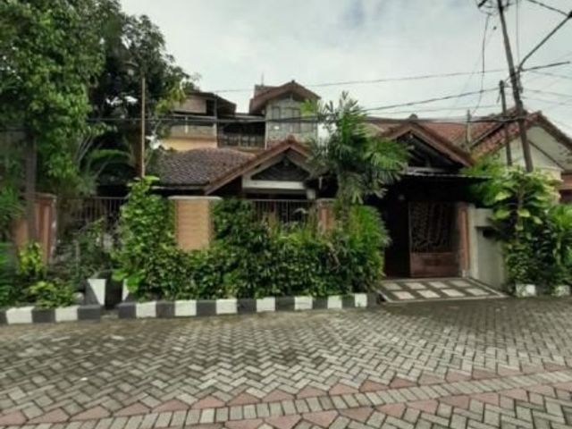 ukiaw.Rumah Tinggal Satelit Indah Hadap Selatan, Pln 4400wt, Strategis