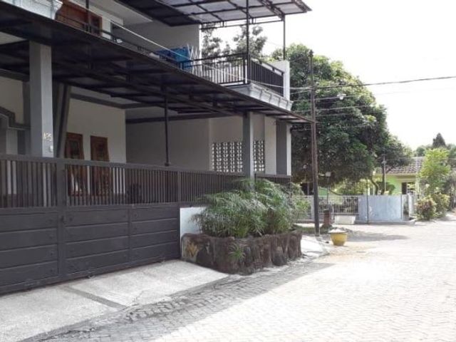 Rumah Mewah 2 Lantai Siap Huni di La Sucipto Kota Malang