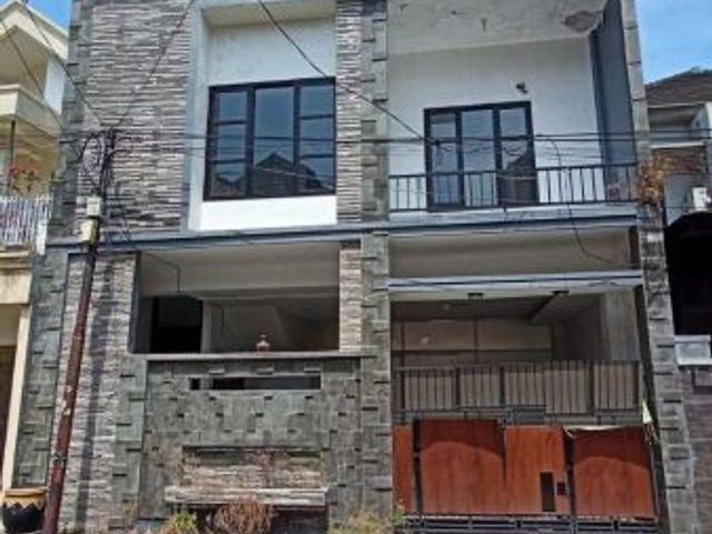 Dijual Rumah 2 Tingkat Lokasi Di Karah Tama Asri, Jambangan Surabaya