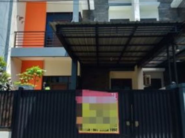 Dijual Rumah di jambangan dkt Palm spring