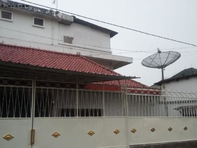Rumah Taman Simolawang Baru Sekolahan, Carport