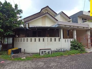 Disewakan Rumah Semi Furnish di Jl. Rungkut Mapan Barat, Surabaya