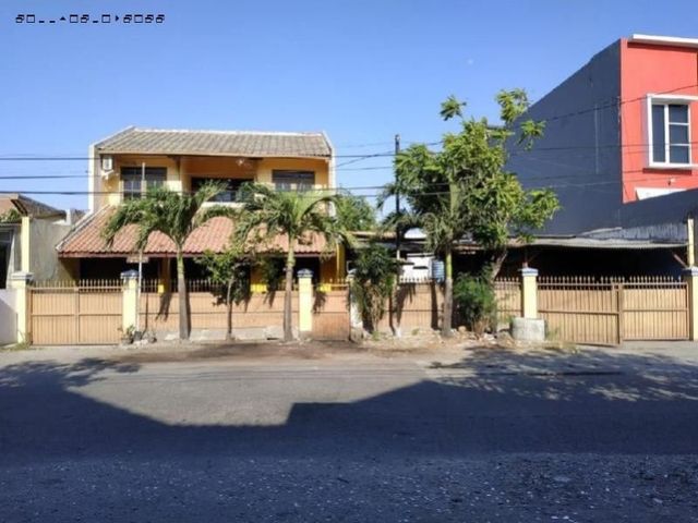 Rumah Gunung Anyar Jaya Row jalan 3 mobil