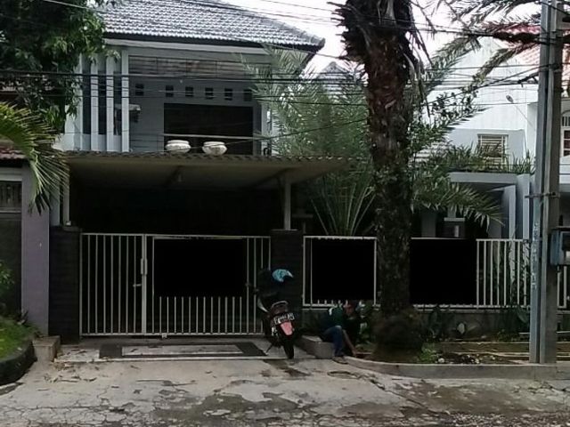 Rumah Tengah Kota Jalan Porong Darmo Surabaya